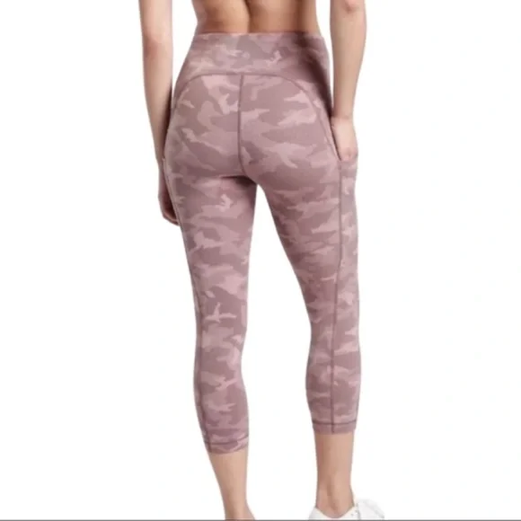 ATHLETA Lot of 2 Pair Capri Leggings Size XS Pink Camo Gray Running Yoga - Picture 6 of 16